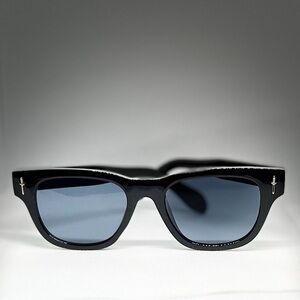 Trendy Wayfarer Sunglasses
